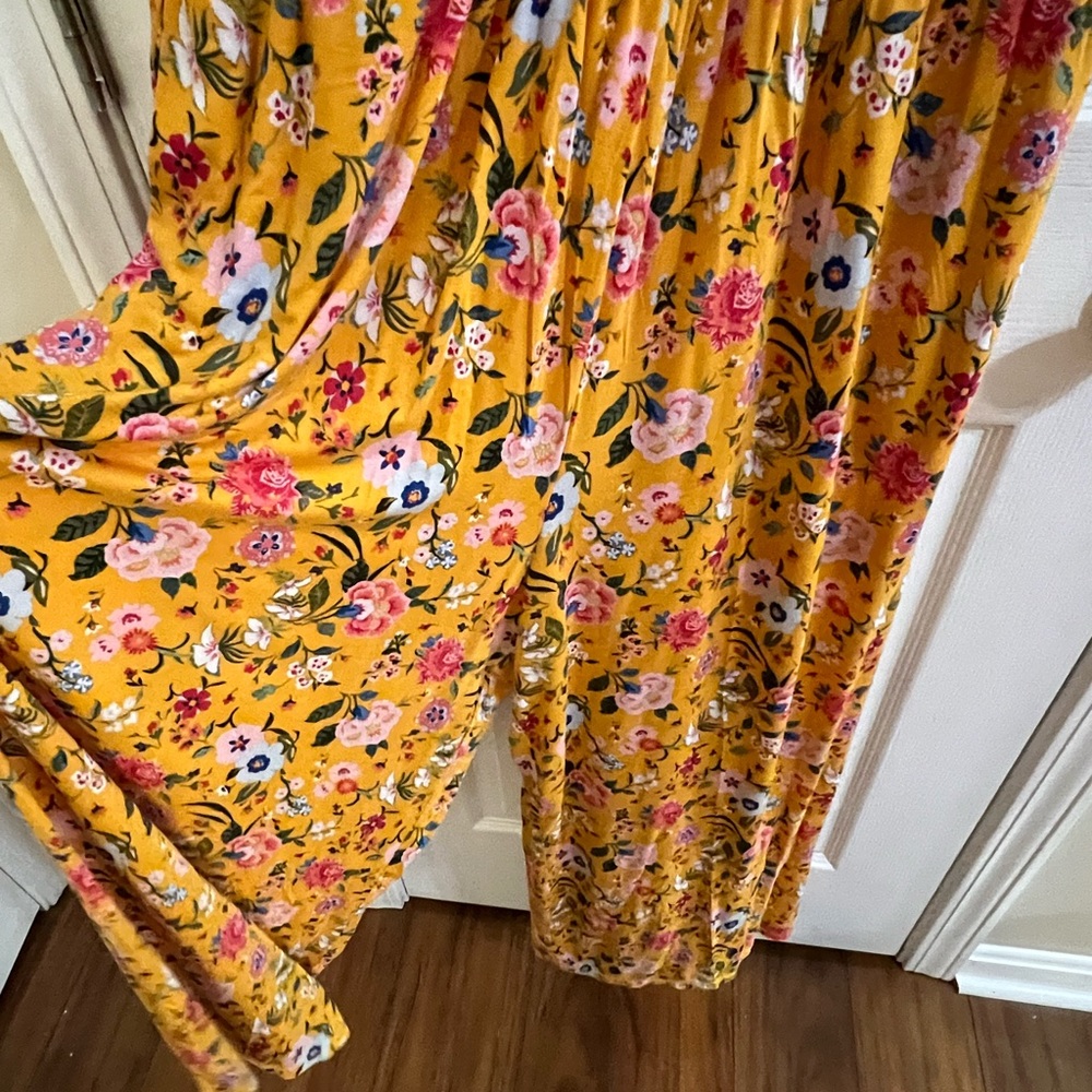 Yellow Flower 🌼 Print Jumpsuit (R2) - Picture 3 of 4